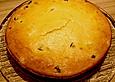 K&auml;sekuchen mit Kirschen