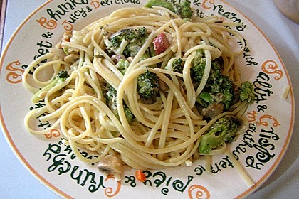 Penne mit Brokkoli und Pilzen 2