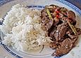 Rindfleisch mit Austernpilzen und Fr&uuml;hlingszwiebeln