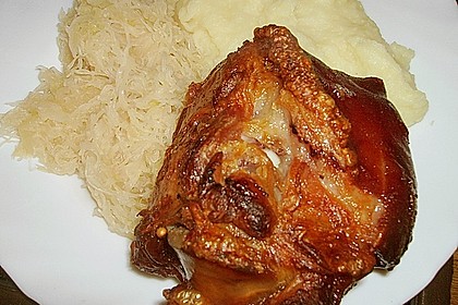 Schweinshaxn mit bayrisch Kraut