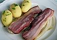 Chicor&eacute;e mit Speck und Parmesansp&auml;nen