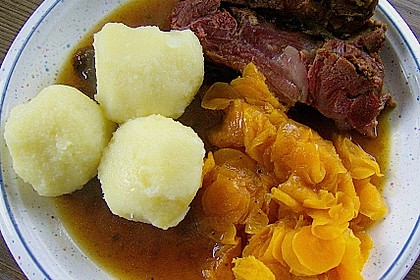 Wildschweinbraten, gep&ouml;kelt