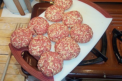 Gegrillte Hackb&auml;llchen mit K&auml;se 2
