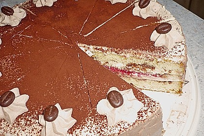 Hildes Tiramisutorte mit Erdbeeren 1