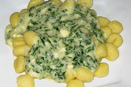 Gnocchi mit Rucola - K&auml;se - Sauce