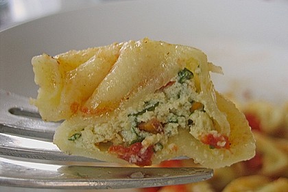Selbstgemachte Kr&auml;uter - Ricotta - Tortellini 7