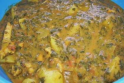 Curryhuhn mit Kartoffeln und Spinat 5