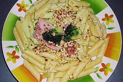 Farfalle mit Brokkolisauce 18