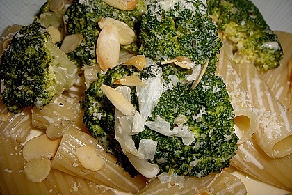 Farfalle mit Brokkolisauce 6