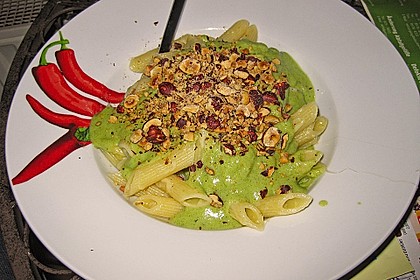 Farfalle mit Brokkolisauce 14