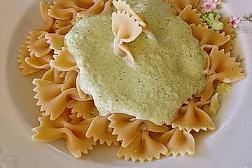 Farfalle mit Brokkolisauce