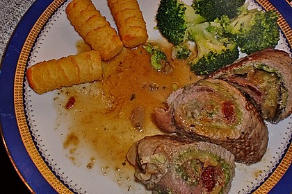 Involtini mit Aubergine, Parmaschinken und getrockneten Tomaten 12