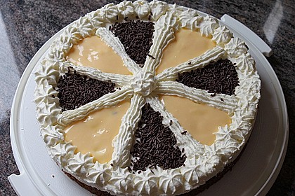Eierlikörtorte 46