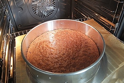 Eierlikörtorte 82