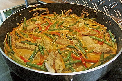 Thail&auml;ndische Wokpfanne mit Kokosmilch 7