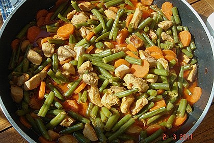 Thail&auml;ndische Wokpfanne mit Kokosmilch 23