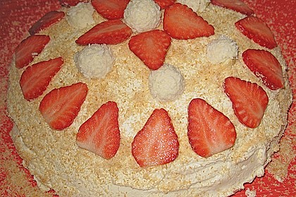 Erdbeer-Raffaello-Torte 184