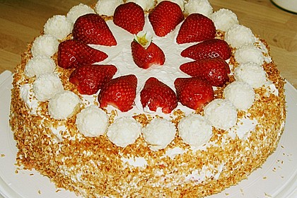 Erdbeer-Raffaello-Torte 170