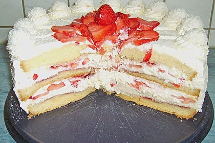 Erdbeer-Raffaello-Torte 164