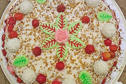 Erdbeer-Raffaello-Torte 61