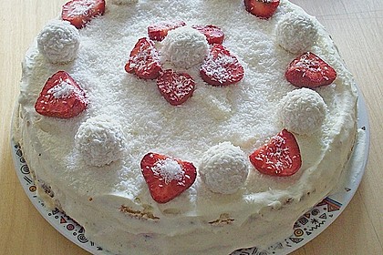 Erdbeer-Raffaello-Torte 165