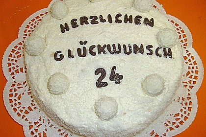 Erdbeer-Raffaello-Torte 201