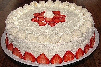 Erdbeer-Raffaello-Torte 58