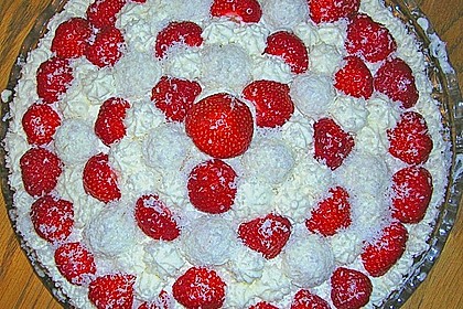 Erdbeer-Raffaello-Torte 116