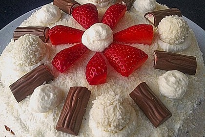 Erdbeer-Raffaello-Torte 50