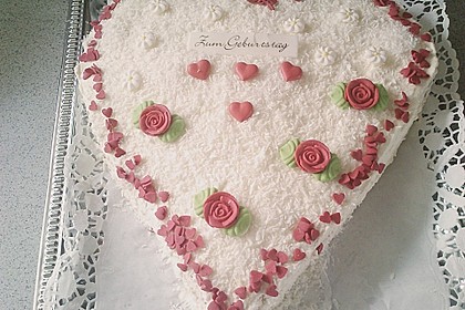 Erdbeer-Raffaello-Torte 98