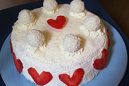 Erdbeer-Raffaello-Torte 181