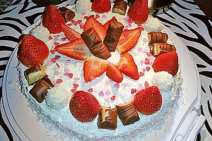 Erdbeer-Raffaello-Torte 33