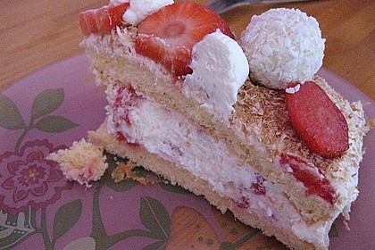 Erdbeer-Raffaello-Torte 160