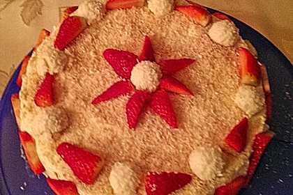 Erdbeer-Raffaello-Torte 108