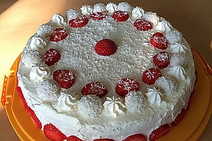 Erdbeer-Raffaello-Torte 105