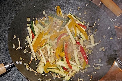 Gebratene Nudeln 35