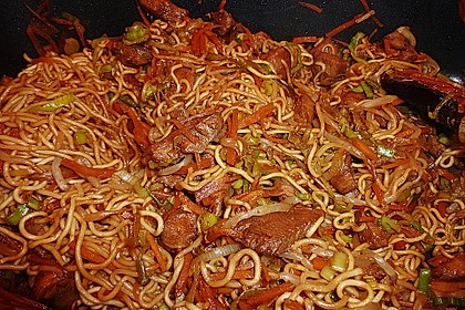 Gebratene Nudeln 40