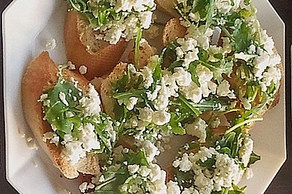 Bruschetta mit Rucola und Schafk&auml;se 3