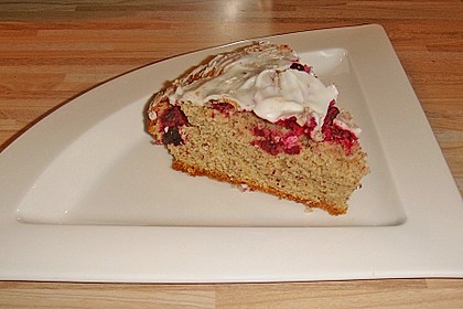 Nusskuchen mit Sauerkirschen 15
