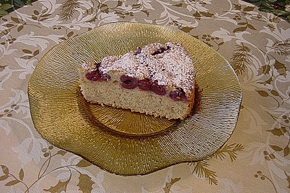 Nusskuchen mit Sauerkirschen 20