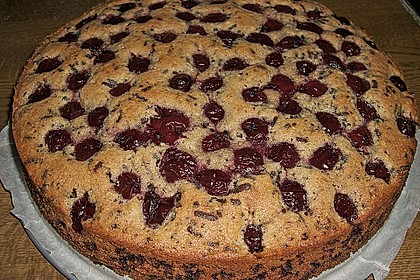 Nusskuchen mit Sauerkirschen 21