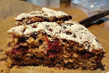 Nusskuchen mit Sauerkirschen 27