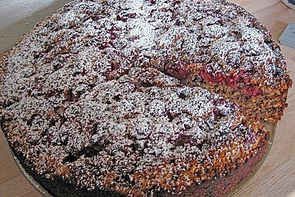 Nusskuchen mit Sauerkirschen 11