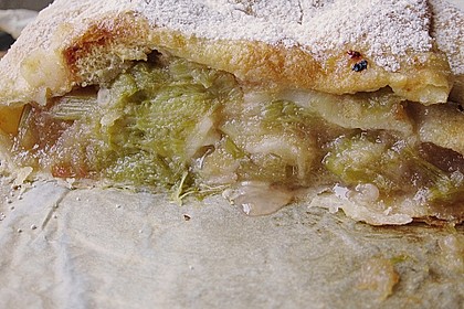 Schneller Rhabarberstrudel 1