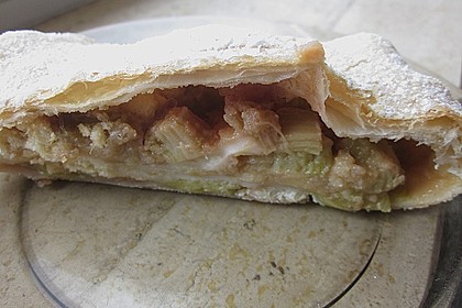 Schneller Rhabarberstrudel 3