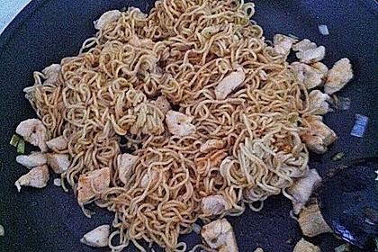 Asiatische Bratnudeln 65