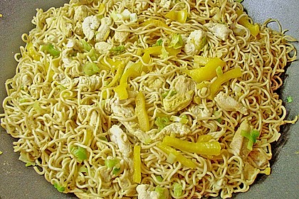 Asiatische Bratnudeln 22