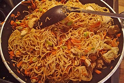 Asiatische Bratnudeln 24