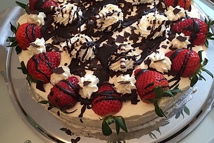 Erdbeer-Mascarpone-Torte 5