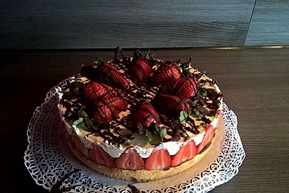 Erdbeer-Mascarpone-Torte 48